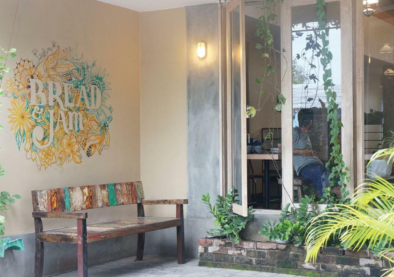 Bread And Jam Hostel Kuta Lombok Zewnętrze zdjęcie